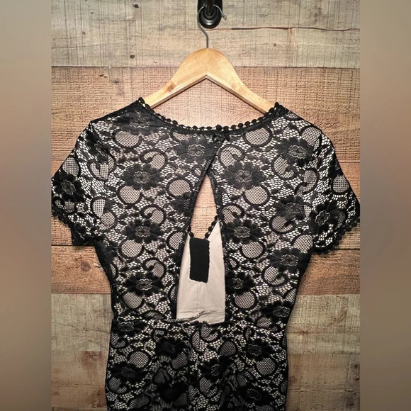 Hommage Los Angeles Women's size Small Black Lace Romper Bodycon Sexy - Picture 2 of 5